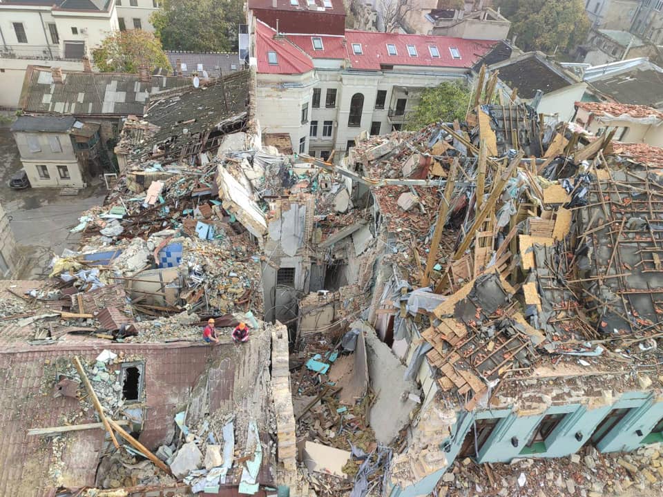 В Одесі відновлюють зруйнований рашистами будинок (фото) «фото»