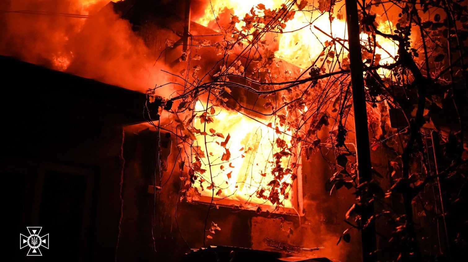 Ранок в Одесі почався з масштабної пожежі (фото) «фото»