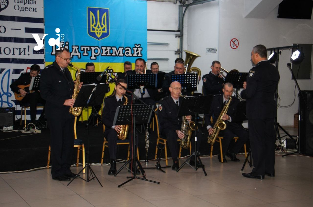 З піснею до Перемоги: в Одесі відкрився сезон благодійних концертів (фото) «фото»