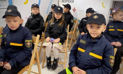 Одеські школярі у формі ДСНС відпрацьовували алгоритм дій під час реальної тривоги (фото) «фото»
