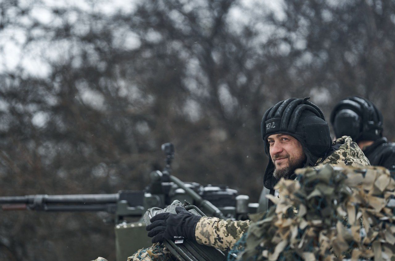Танкісти одеської Лицарської бригади полюють на ворога на фронті (фото) «фото»
