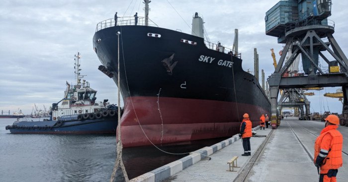 Коридор працює: з портів Великої Одеси у листопаді вивезли понад 750 тис. тонн залізної руди і металопродукції «фото»