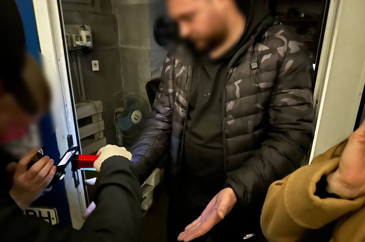 9 тис. доларів, щоб стати «інвалідом» та виїхати за кордон: в Одесі викрили схему ухилення та затримали організатора – «благодійника» (фото) «фото»