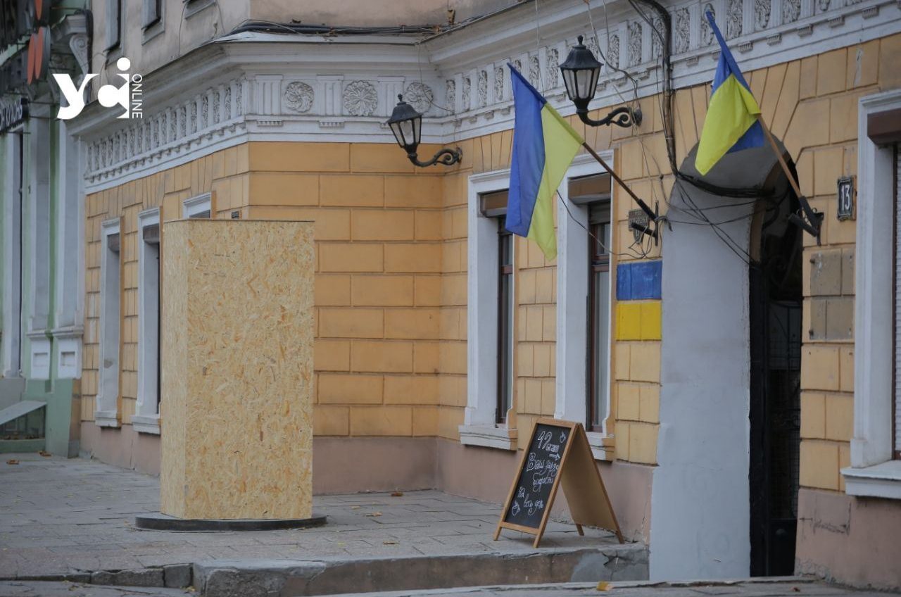 Чи залишать в Одесі тінь Пушкіна: мерії рекомендують прибрати пам’ятник, інсталяцію та реорганізувати музей «фото»