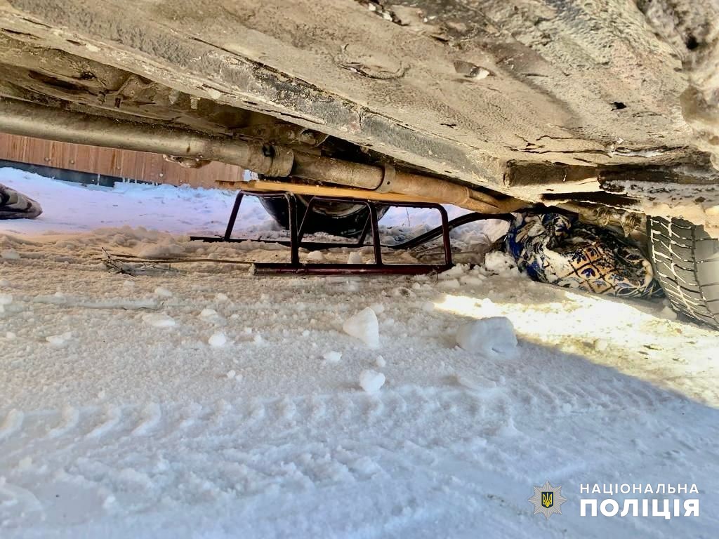 На Одещині хлопчик на санчатах потрапив під машину