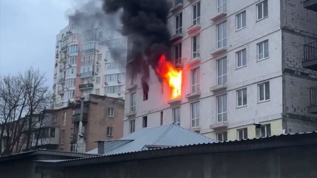 В Одесі сталася пожежа у багатоповерхівці на Великому Фонтані «фото»