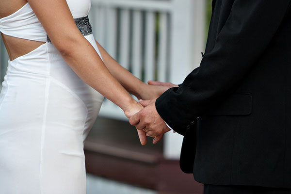 Весілля та поповнення сімей на Одещині: у 2023 році народилися понад 13,7 тис. дітей і стільки ж зареєстрували шлюбів «фото»