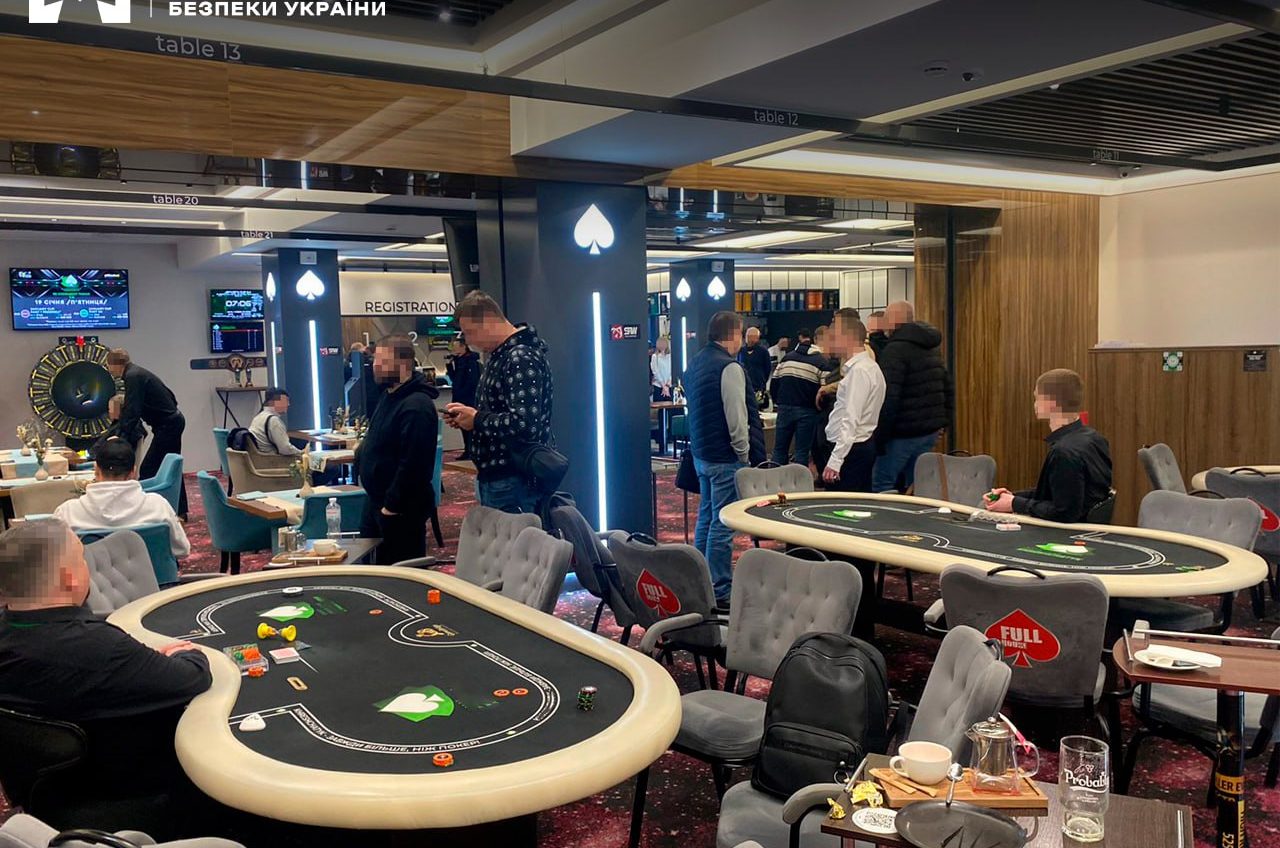 В Одесі викрили покер-клуб, який «кришувала» велика підпільна мережа гральних закладів країни (фото) «фото»