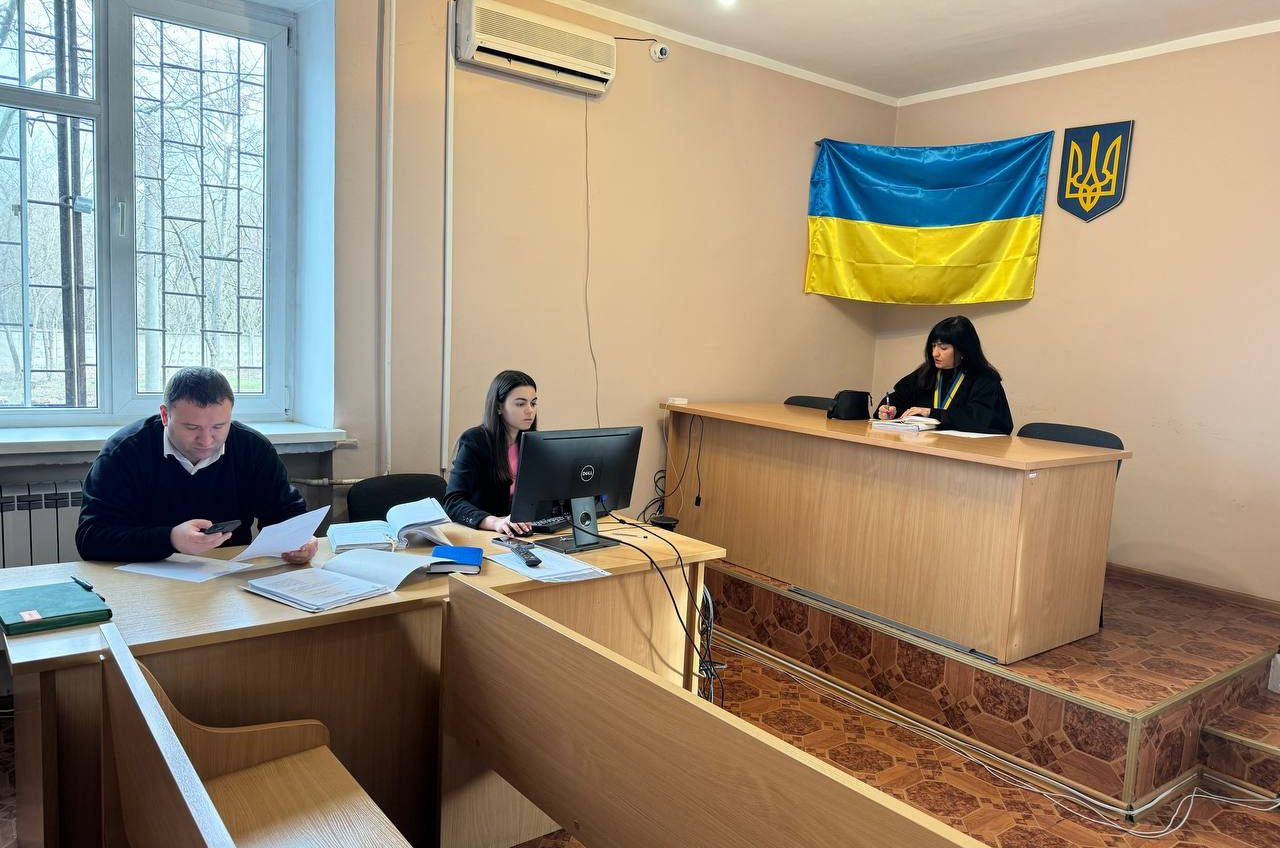 Співпрацювала з окупантами: в Одесі судять директорку херсонського ліцею «фото»