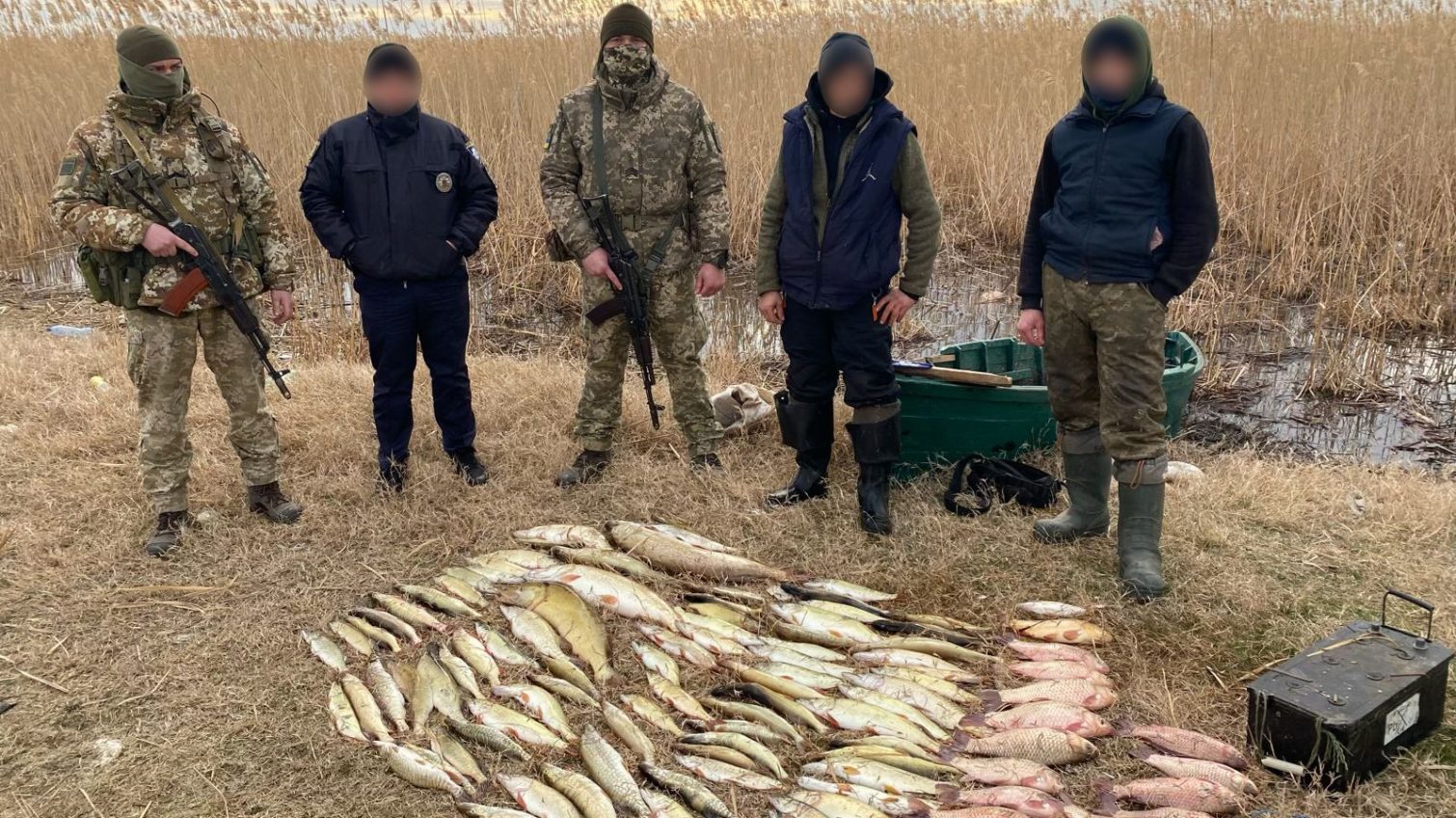 На Одещині браконьєри наловили раків та риби більш як на 800 тисяч гривень (фото) «фото»