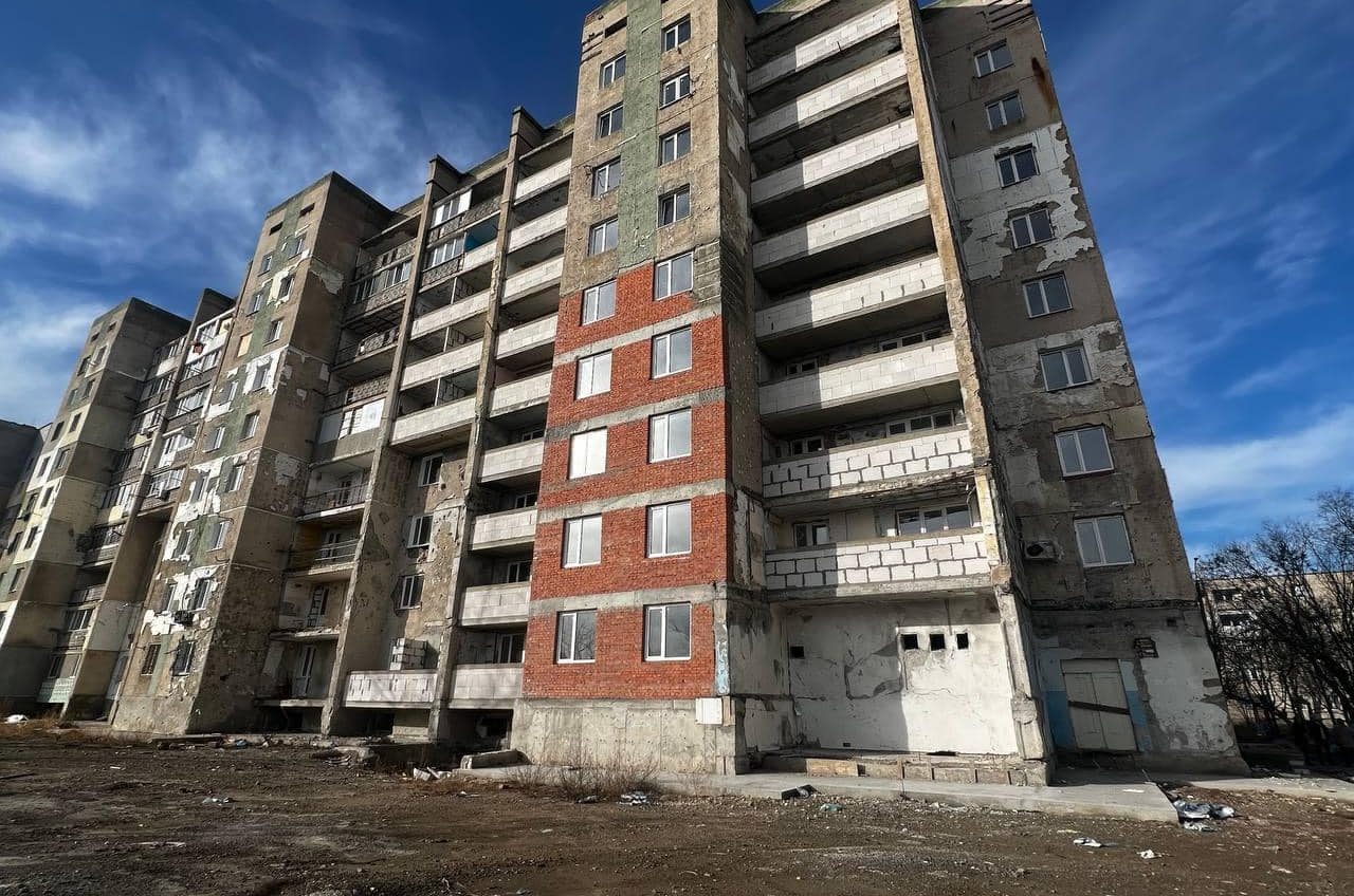 В Сергіївці активно відновлювлюють зруйнований росією будинок: як просуваються роботи (фото) «фото»