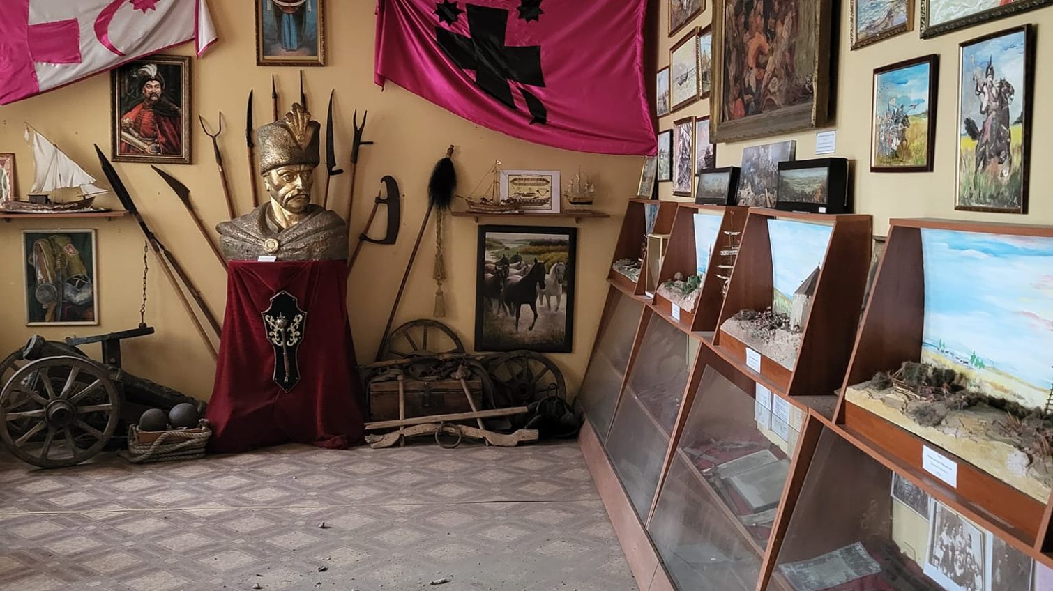 В Одесі внаслідок атаки шахедів пошкоджений музей українського козацтва: експозиція під загрозою, потрібна допомога (фото) «фото»