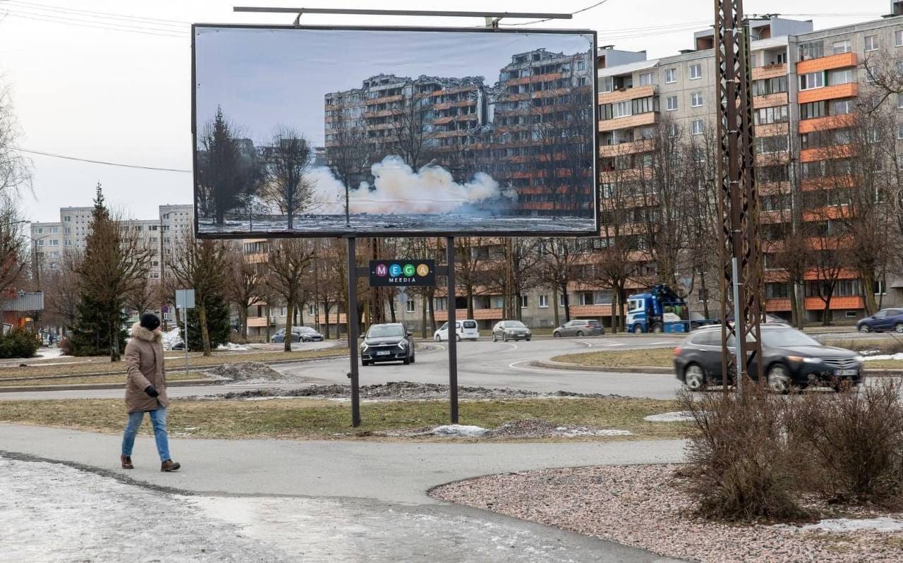 У місті-побратимі Одеси відкрилась незвичайна виставка на річницю повномасштабної війни (фото) «фото»