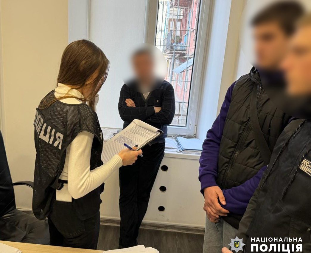 В Одесі посадовця міськради затримали «на гарячому» за хабар від представника громадської організації (фото, ОНОВЛЕНО) «фото»