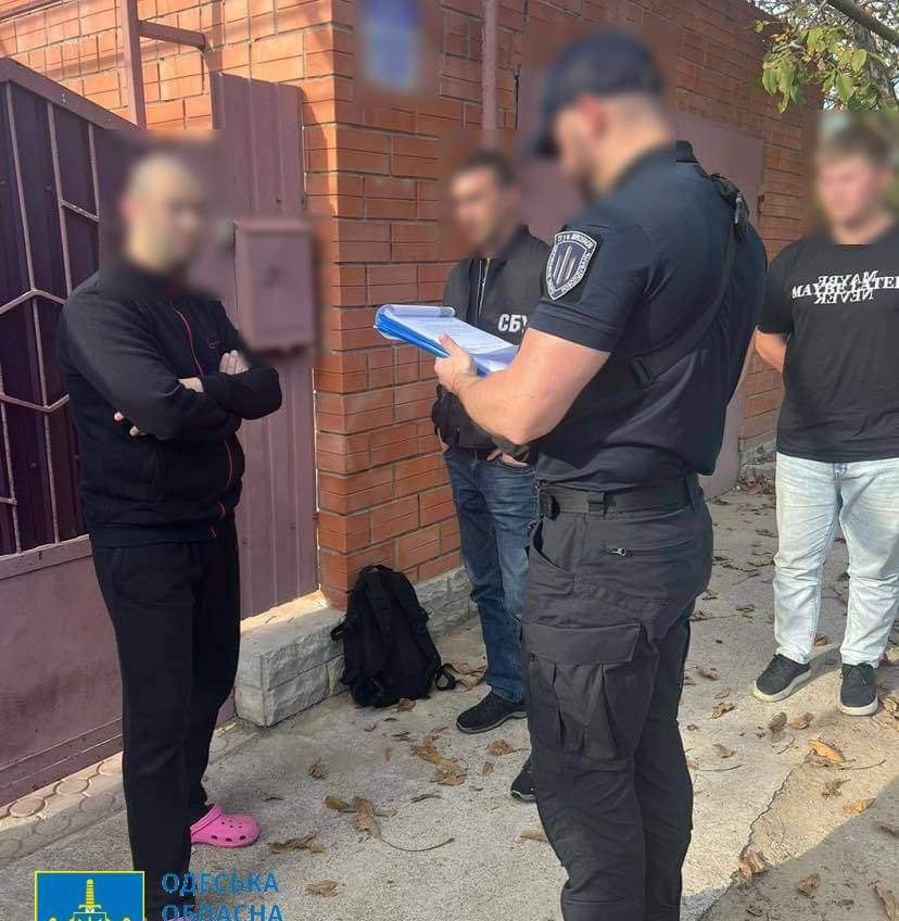 Одеський поліцейський за гроші допомагав ухилянтам виїздити за кордон (фото) «фото»