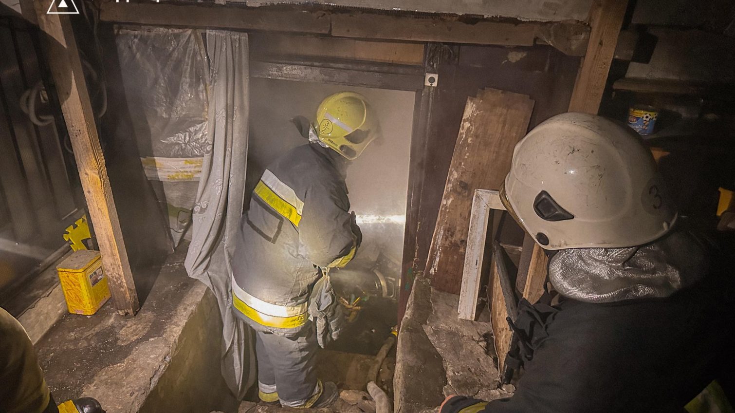 На Молдаванці пожежники локалізували загоряння в напівпідвалі та врятували квартиру (фото) «фото»