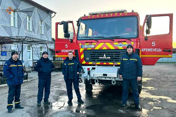 «Немає слів, аби зарадити горю» – Тернопіль передав пожежний автомобіль Одесі після обстрілу з трагічними наслідками (фото) «фото»