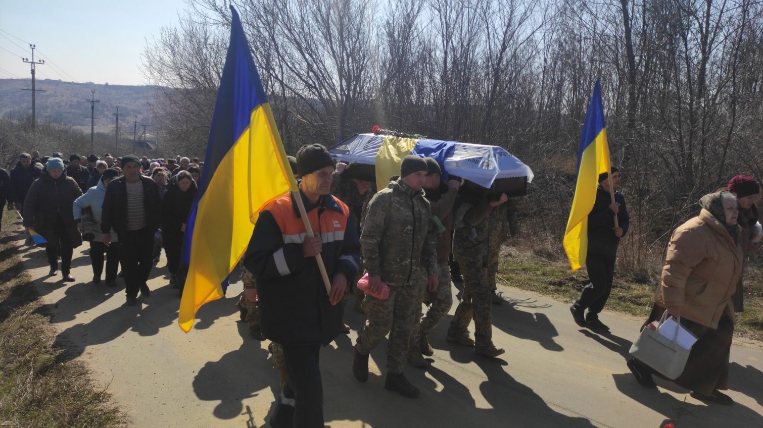 На півночі Одещини в останню путь провели двох захисників України (фото) «фото»