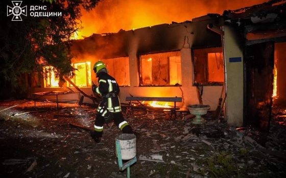 Вночі росія атакувала Одещину дронами: є влучання, спалахнула пожежа (фото, відео) «фото»