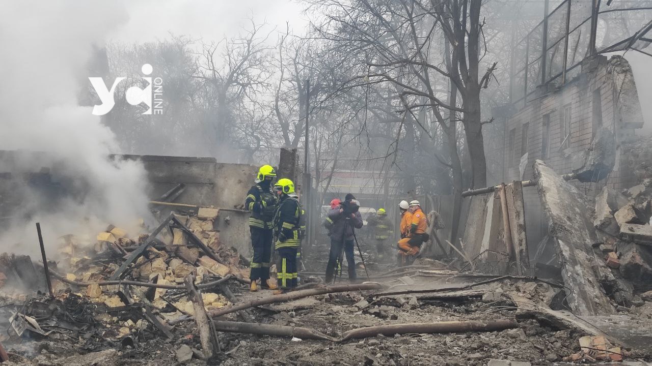 Ракетний удар по Одесі: у лікарнях залишається 20 людей «фото»