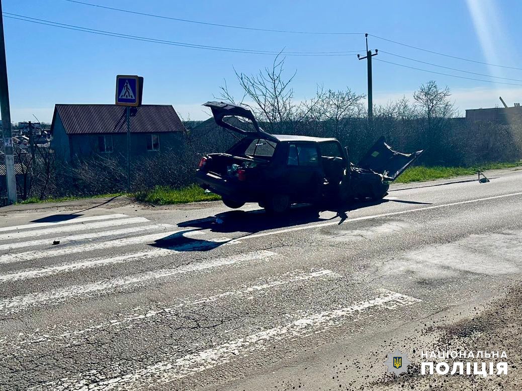 На Одещині «Запорожець» влетів у «Тойоту»: водій загинув (фото) «фото»