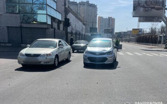 В Одесі на небезпечному перехресті автомобіль збив жінку: вона у комі (фото) «фото»