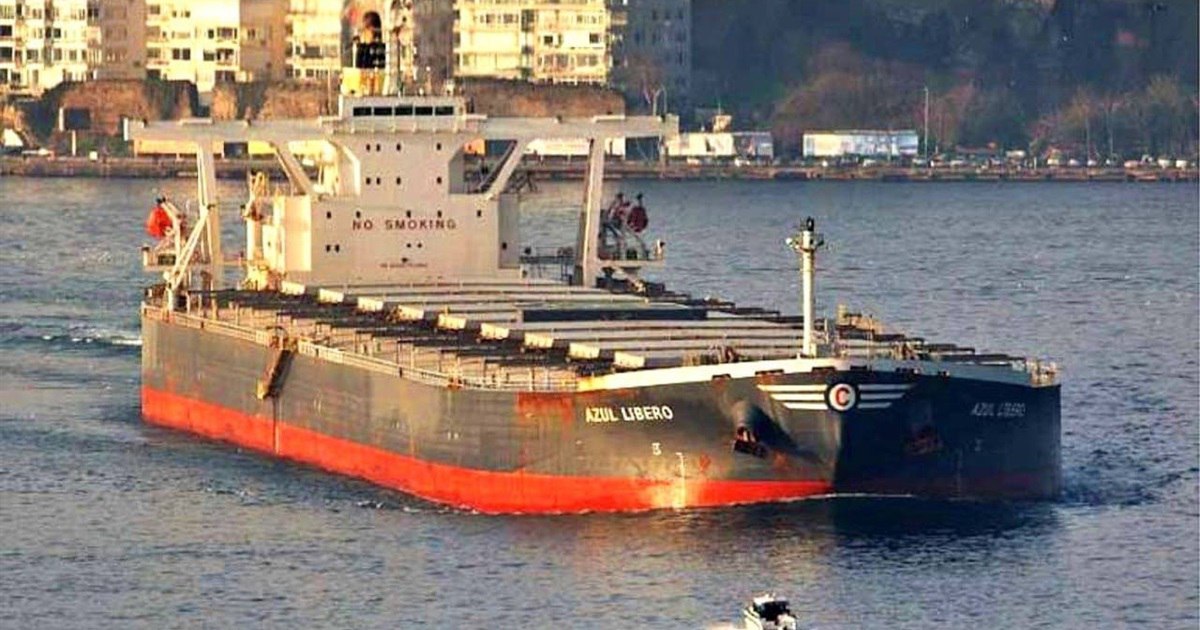 Морський велетень: у порту «Південний» завантажується найбільше судно з початку великої війни «фото»