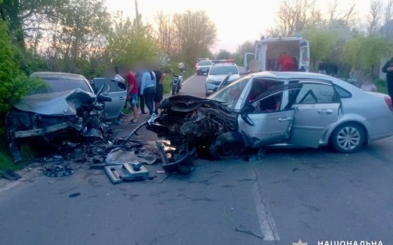 Жахлива аварія на Одещині: водійка іномарки вилетіла на «зустрічку», де зіткнулась з іншим легковиком (фото) «фото»