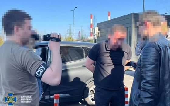 Корупція на митниці: на Одещині затримали посадовця, який вимагав «данину» з перевізників (фото) «фото»