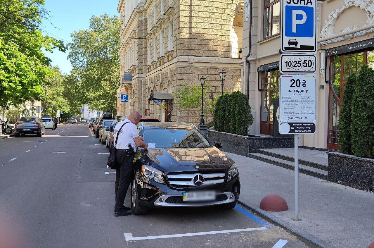 З понеділка у самому центрі Одеси збільшиться місце для платного паркування «фото»