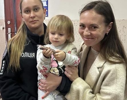 В Одесі жінка знущалася з дитини у прямому ефірі – її вже знайшли (фото) «фото»