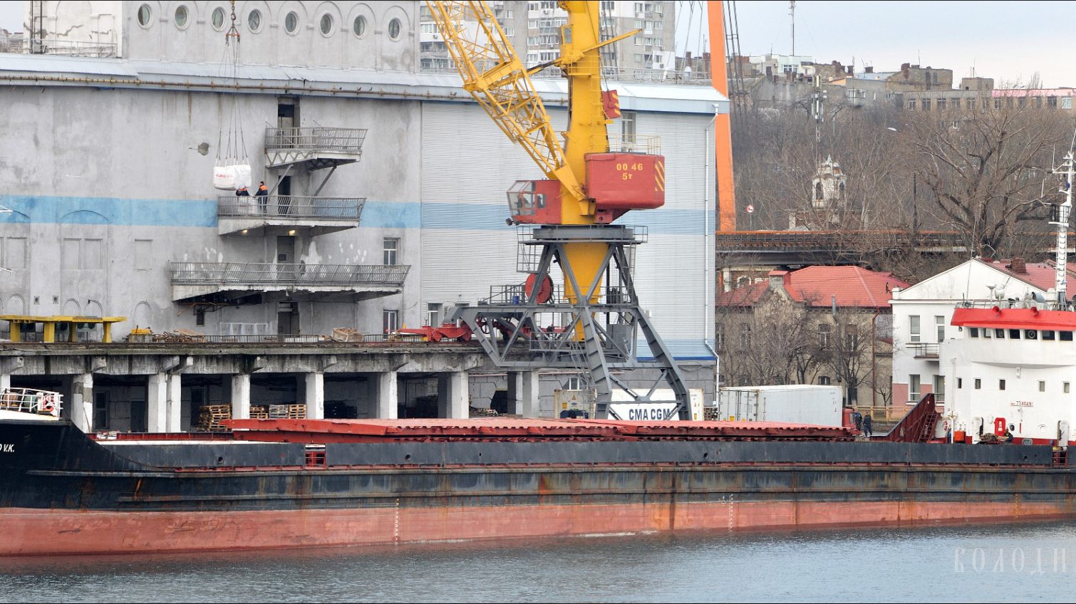 До Одеси прибуло судно, яке часто потрапляло у скандали «фото»
