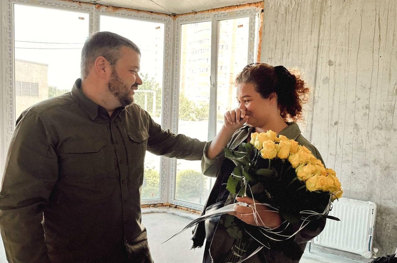 Родина одеського фельдшера екстренки, якого вбила російська ракета, отримала нову квартиру (фото) «фото»