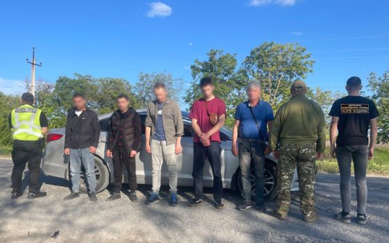На Одещині біля кордону з Молдовою затримали три групи втікачів (фото) «фото»