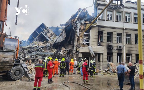 В Одесі планують відремонтувати пошкоджений обстрілом будинок у центрі «фото»