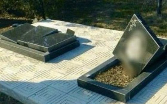 Руйнував могили заради розваги: на Одещині судитимуть вандала «фото»