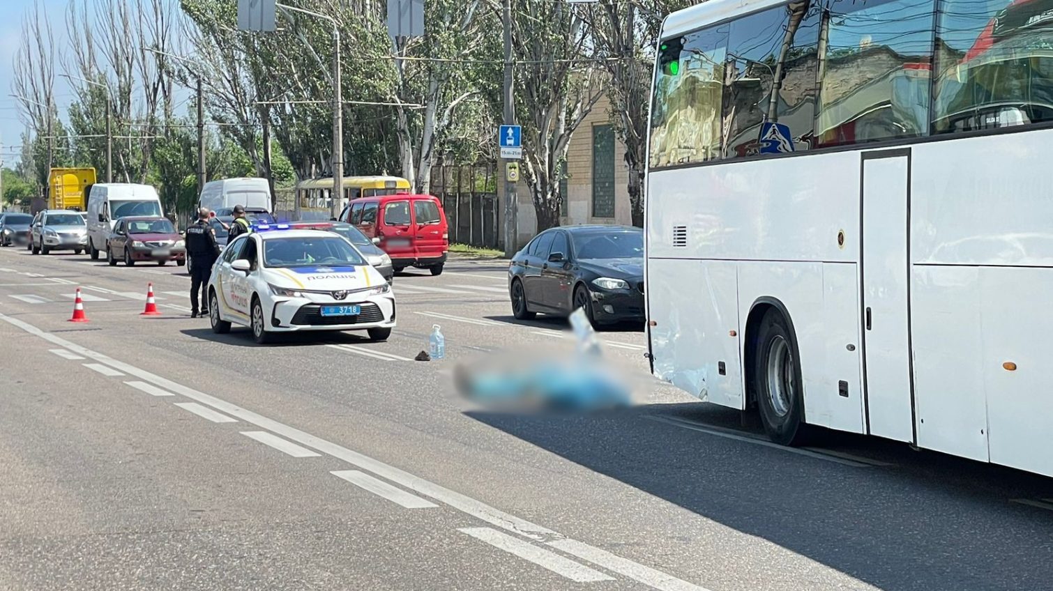 У Пересипському районі Одеси автобус збив чоловіка – він загинув (фото) «фото»