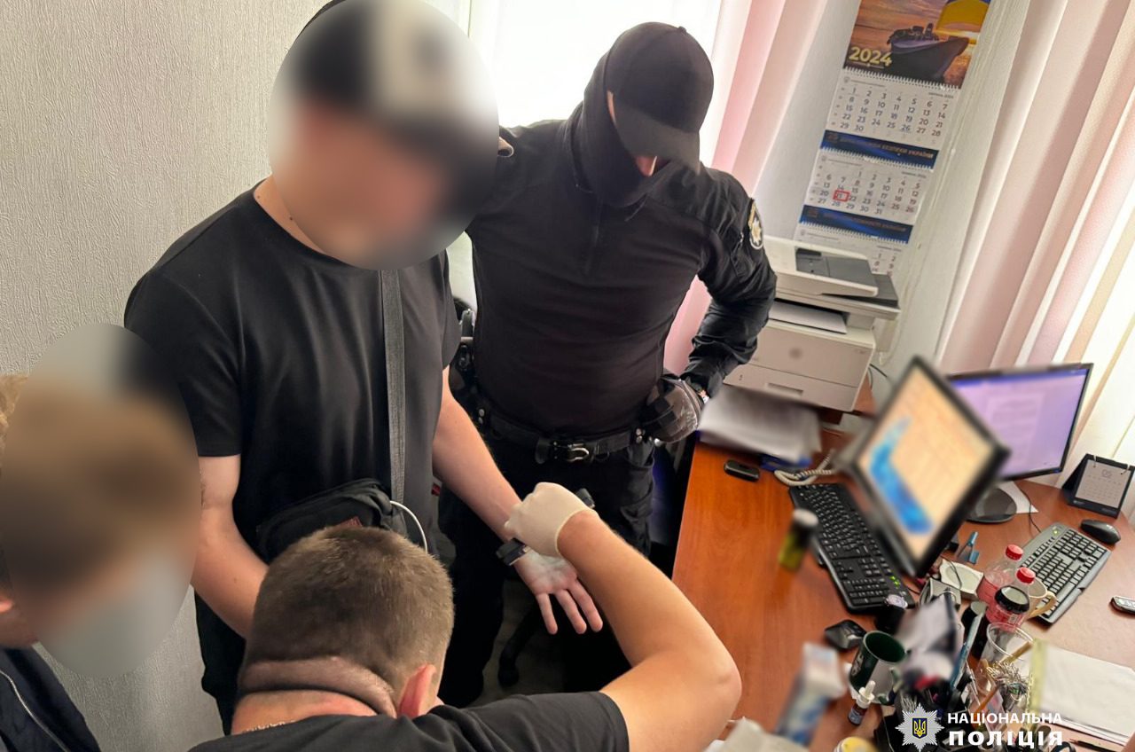 Посадовець ТЦК на Одещині вимагав хабар за зняття автівки з військового обліку (фото) «фото»