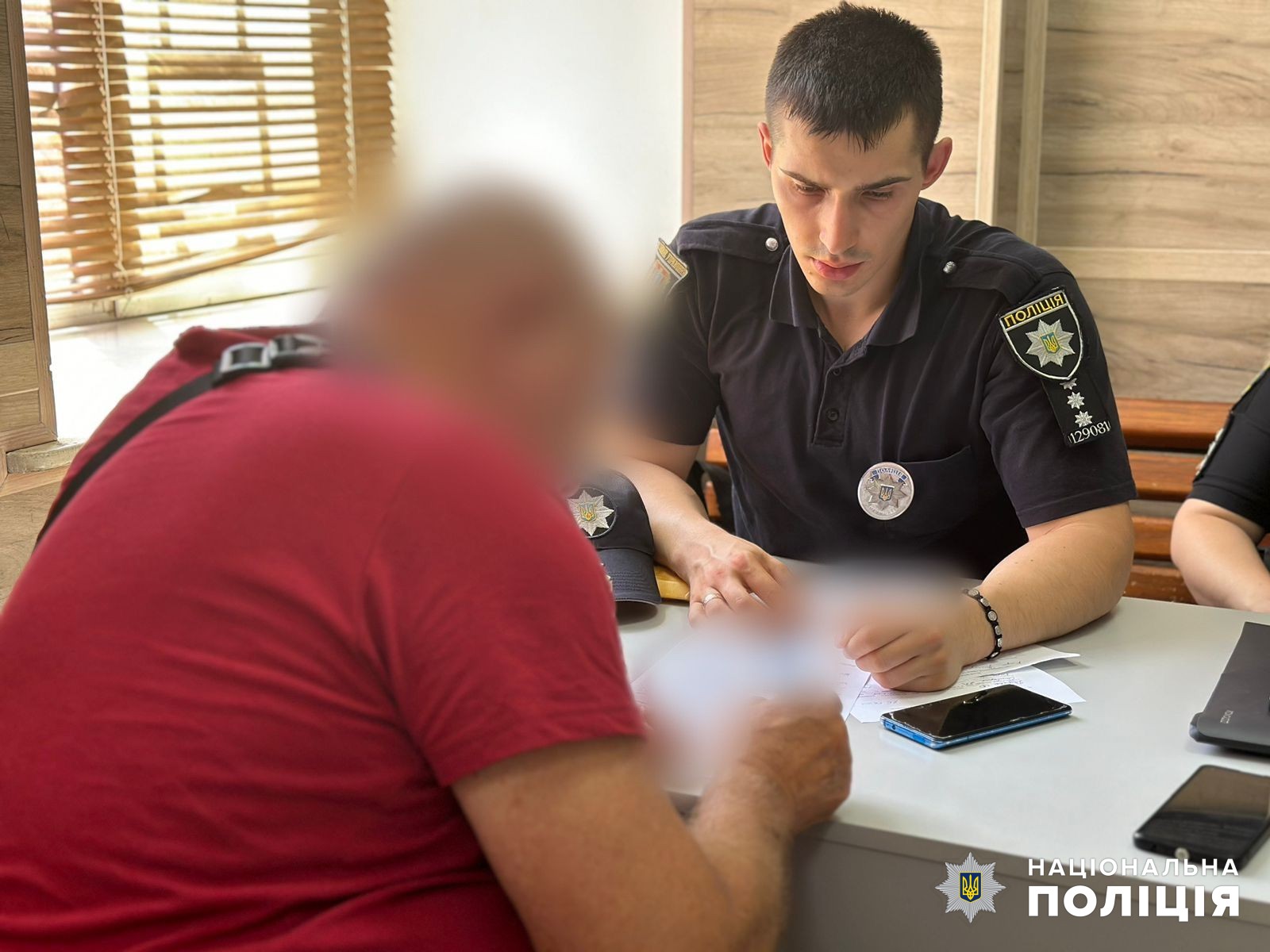 В центрі Одеси двоє іноземців влаштували бійку з таксистом і розбили ...