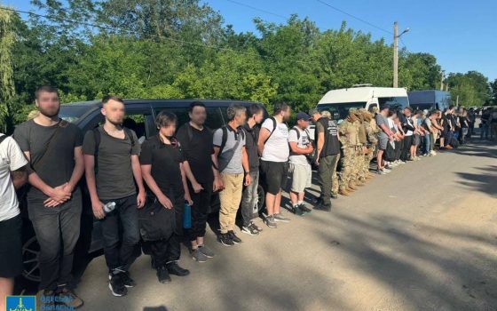 На чолі з поліцейським: затримали організаторів переправлення рекордних 47 ухилянтів з Одещини до невизнаного Придністров’я (фото) «фото»