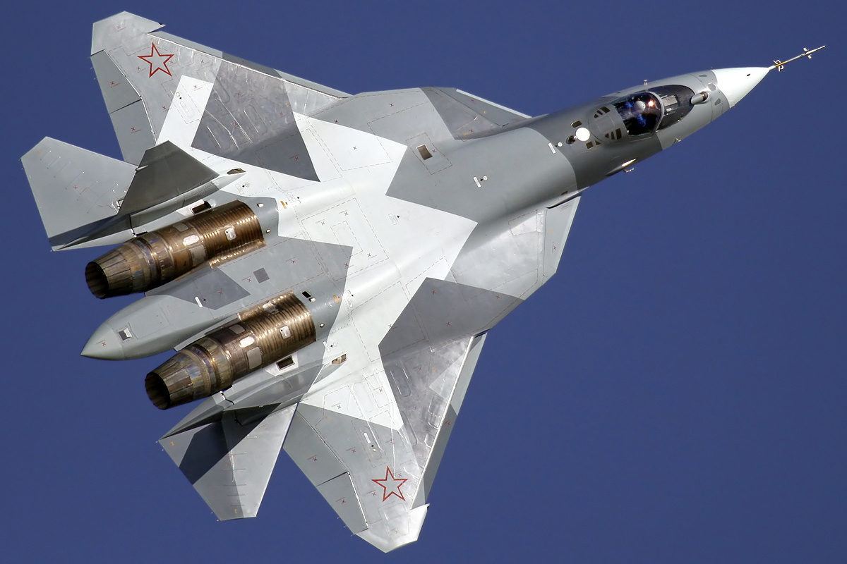 Захисники України вперше уразили новітній російський літак Су-57 – в астраханській області рф «фото»