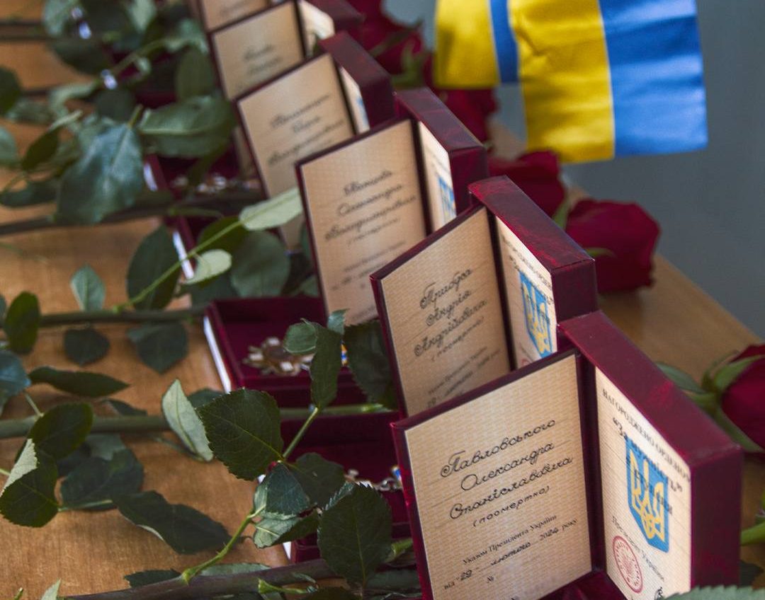 В Одесі нагородили посмертно героїв 126 окремої бригади територіальної оборони (фото) «фото»
