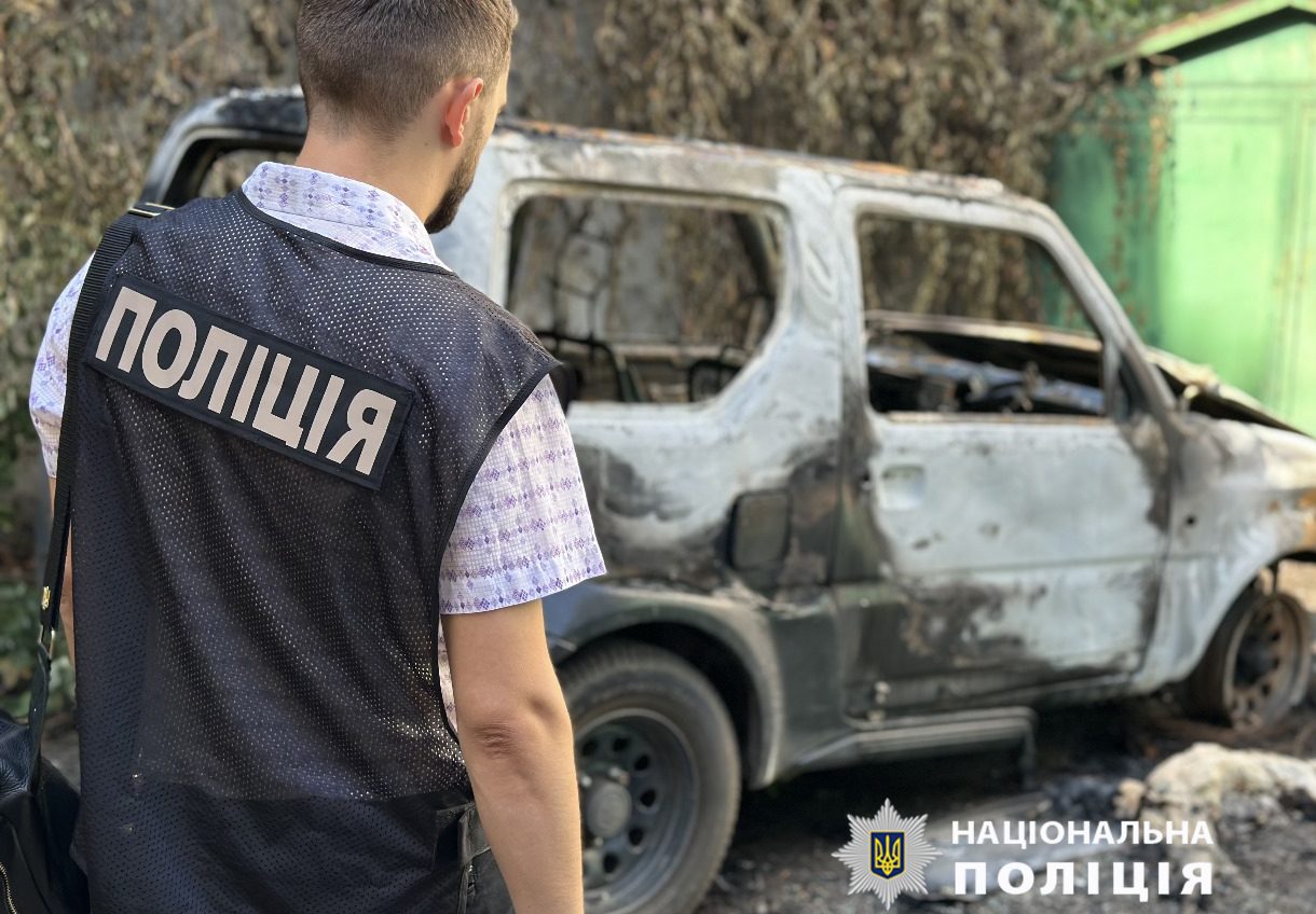 В Одесі чоловік спалив авто сусіда через татуювання (фото, відео) «фото»