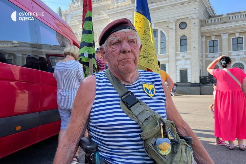 Український волонтер «дядя Гриша» приїхав в Одесу: волонтерська місія на півдні (фото) «фото»