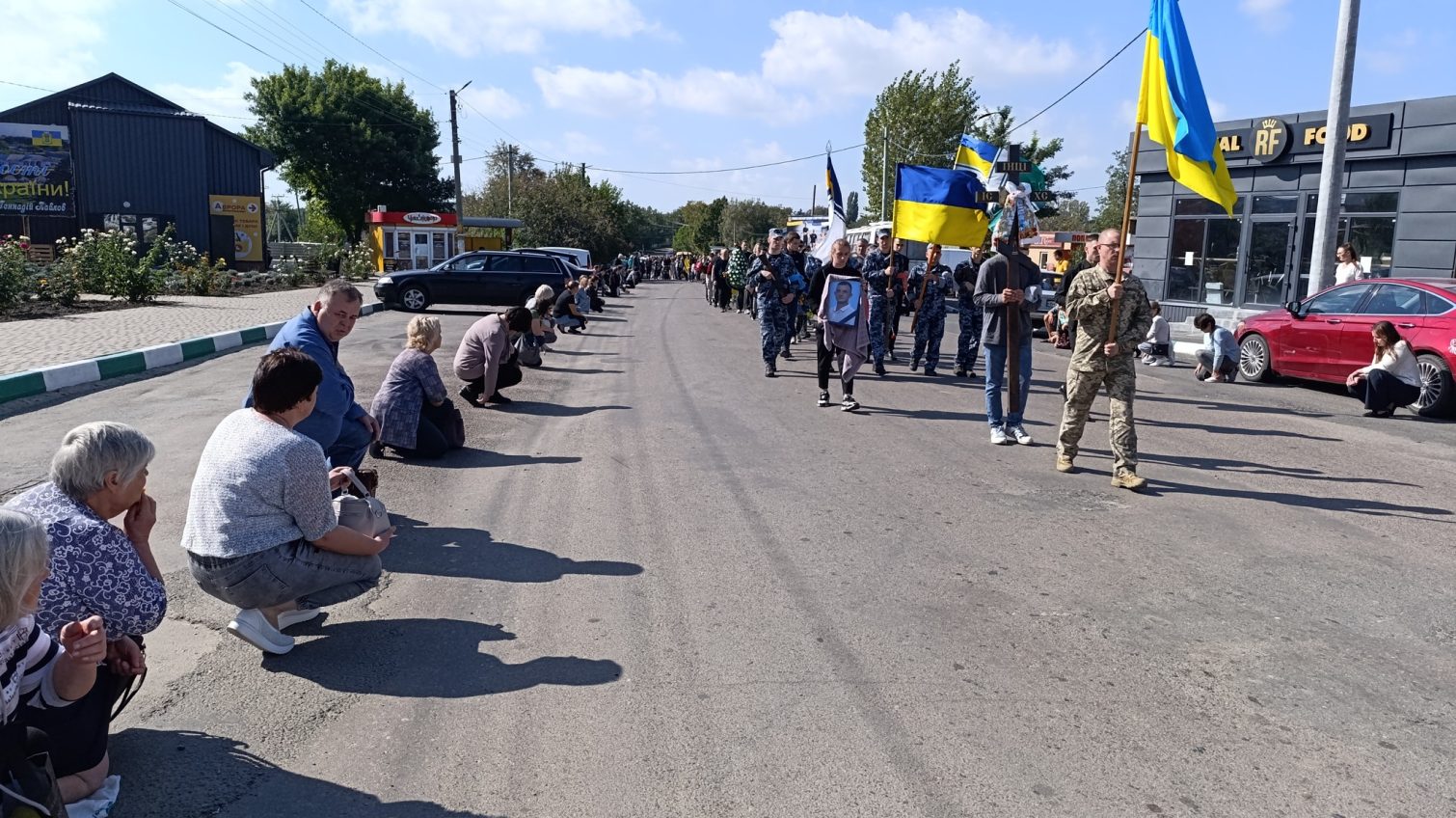 Любашівська громада провела в останню путь моряка-прикордонника Дмитра Шевченка «фото»