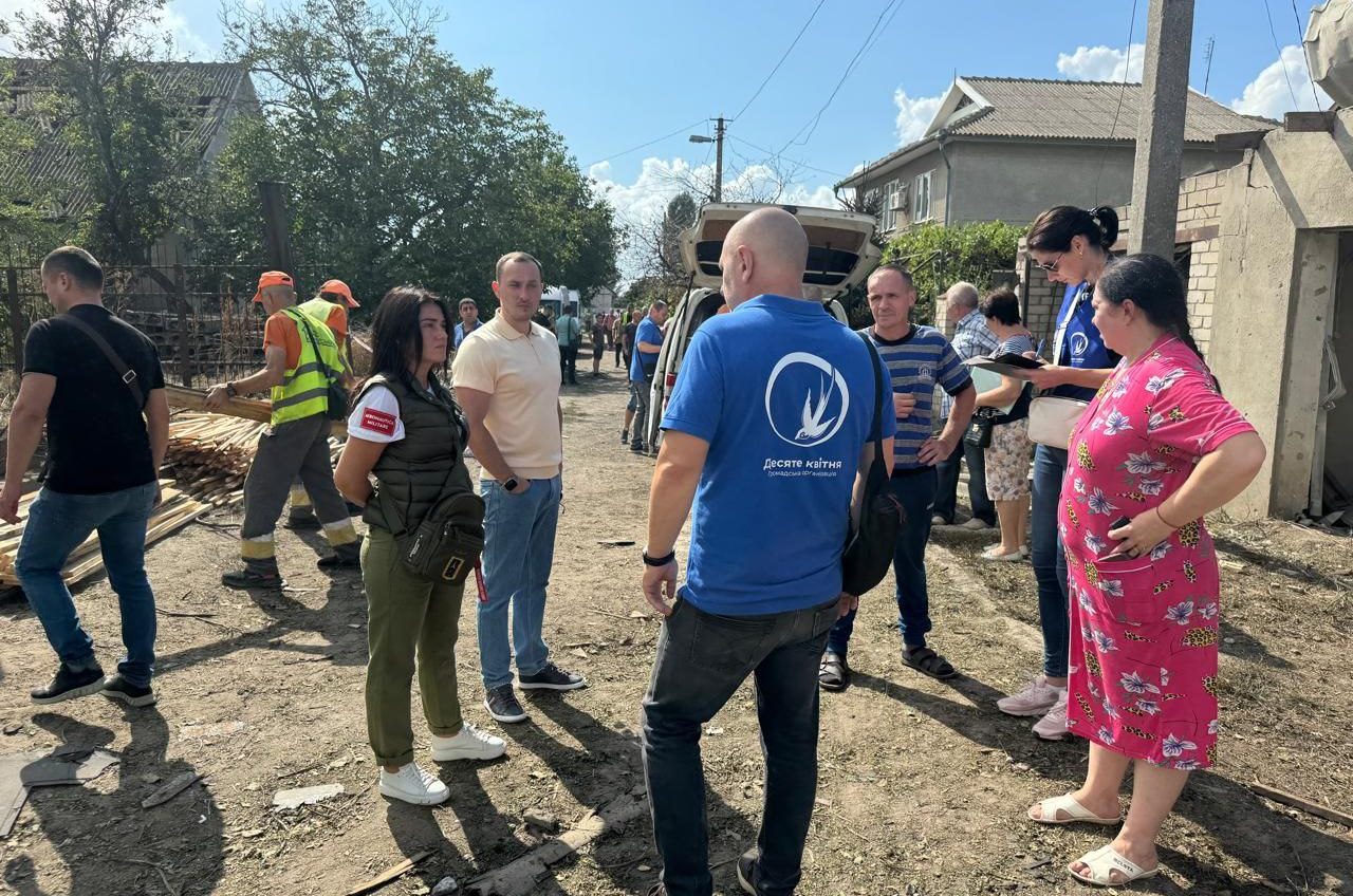 Оперативний штаб розгорнули на місці ліквідації наслідків російської атаки по Одесі  (фото) «фото»