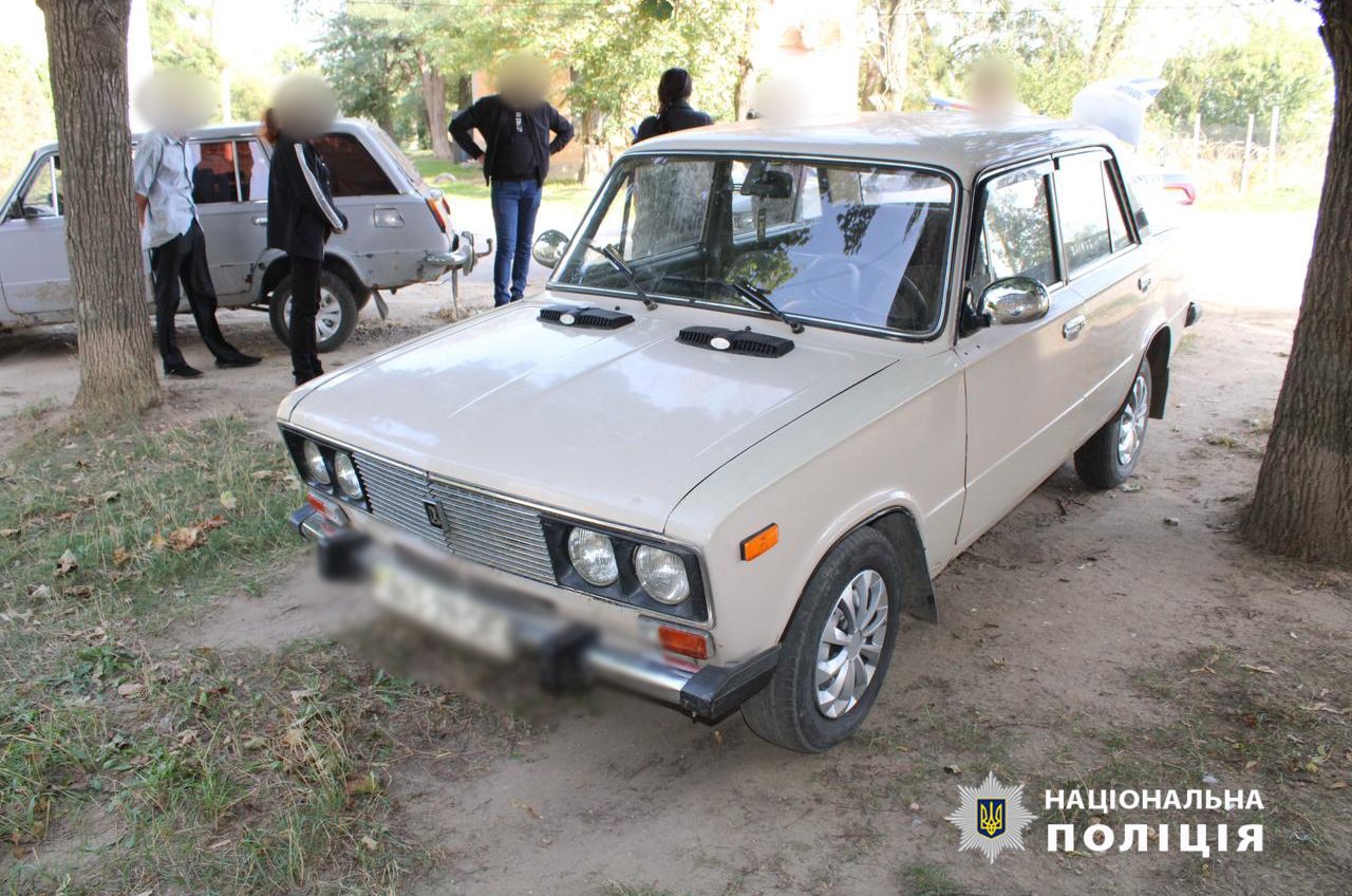 На Одещині чоловік побив знайомого і відібрав у нього авто «фото»