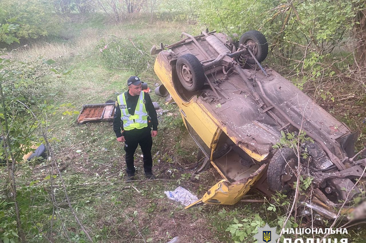 Троє мешканців Одещини п’яними сіли за кермо своїх автівок і скоїли ДТП (фото) «фото»