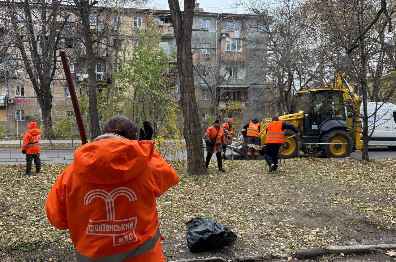 В Одесі від ворожого обстрілу 25 листопада постраждало 30 будинків: оновлені дані (фото) usionline.com В Одесі від ворожого обстрілу 25 листопада постраждало 30 будинків: оновлені дані (фото) «фото»