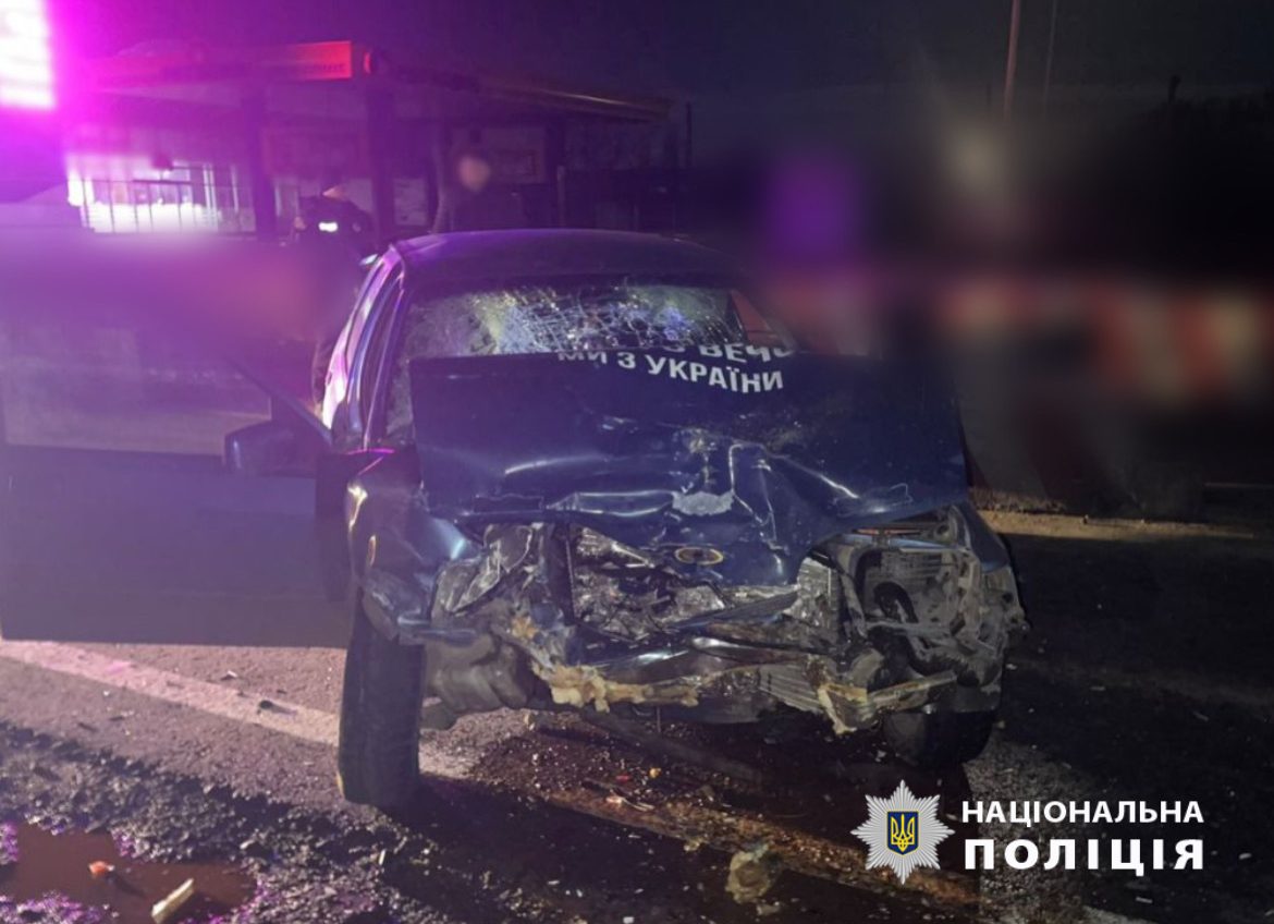 В Одеському районі ймовірно п’яний водій влаштував ДТП на блокпосту: постраждали четверо людей (фото) usionline.com В Одеському районі ймовірно п’яний водій влаштував ДТП на блокпосту: постраждали четверо людей (фото) «фото»